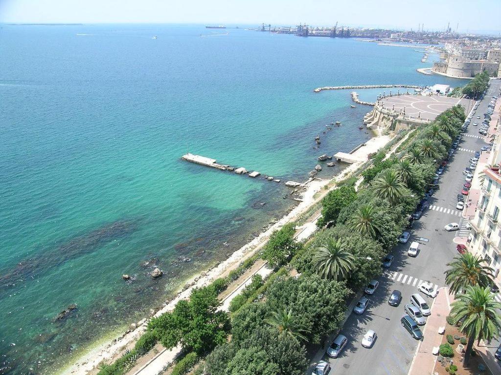Suite Al Mare Таранто Екстер'єр фото