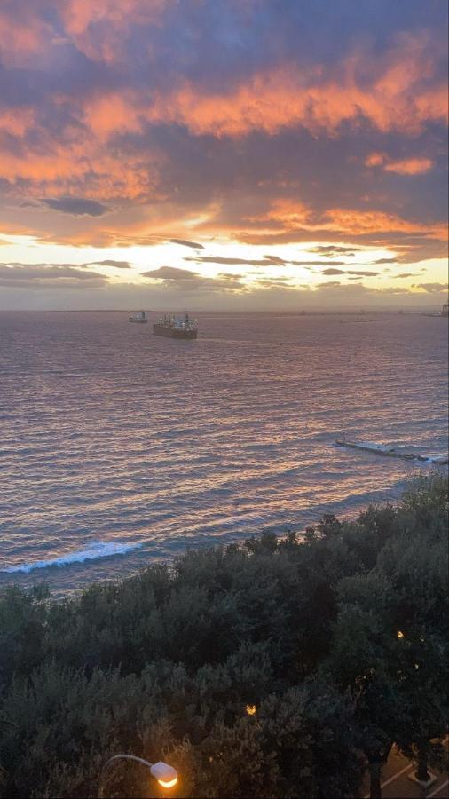 Suite Al Mare Таранто Екстер'єр фото